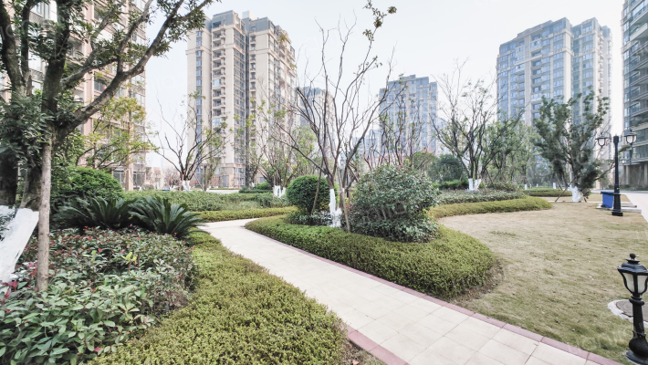 恒大云湖上郡御龙台3组团7.2期外景图