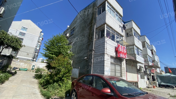 东升农民住宅外景图