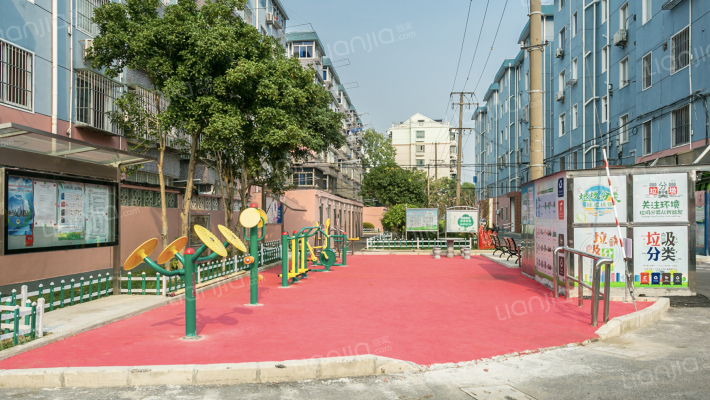 卫龙新村外景图