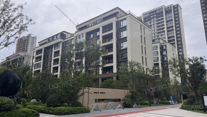 恒达东城花园外景图