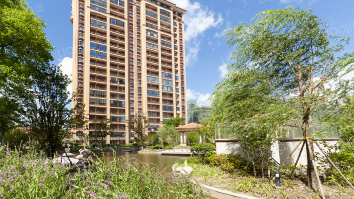 瑞德广场外景图