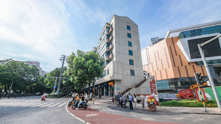 庐山南大道555号外景图