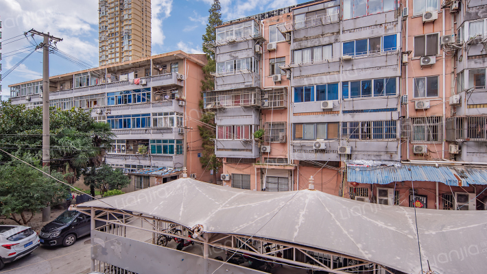 青年中路106号外景图