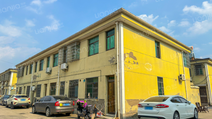 南大东路216弄外景图