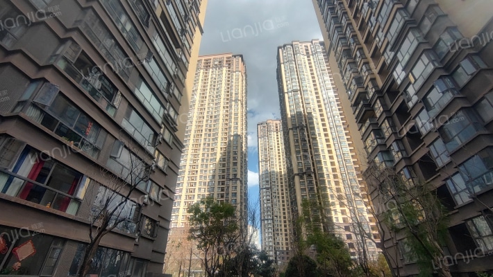 俊发盛唐城F区外景图