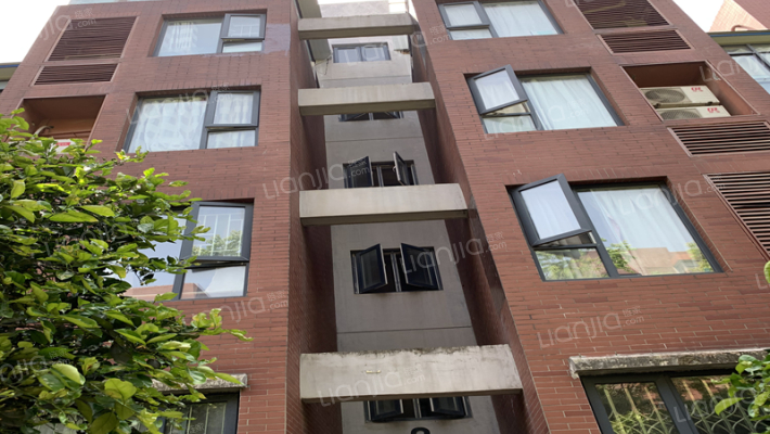 丝宝叠翠园一期外景图