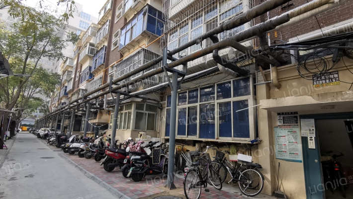 省三院宿舍外景图