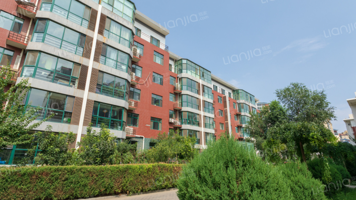 花样年华 · 苑外景图