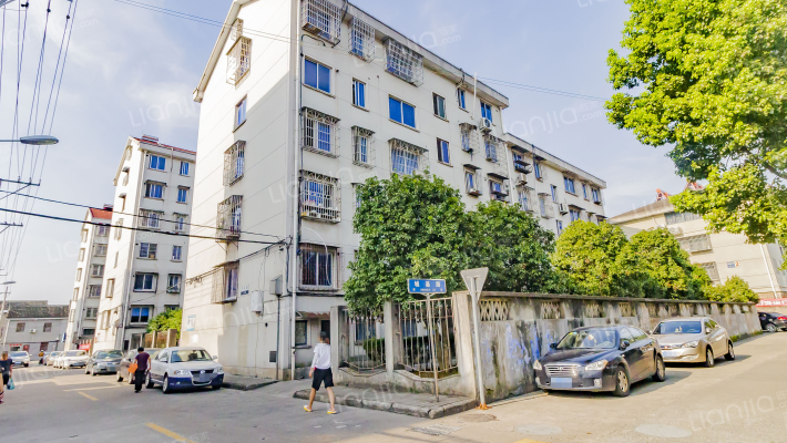 朝阳花园外景图