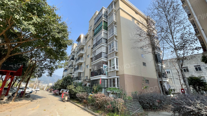 斗顶佳园外景图