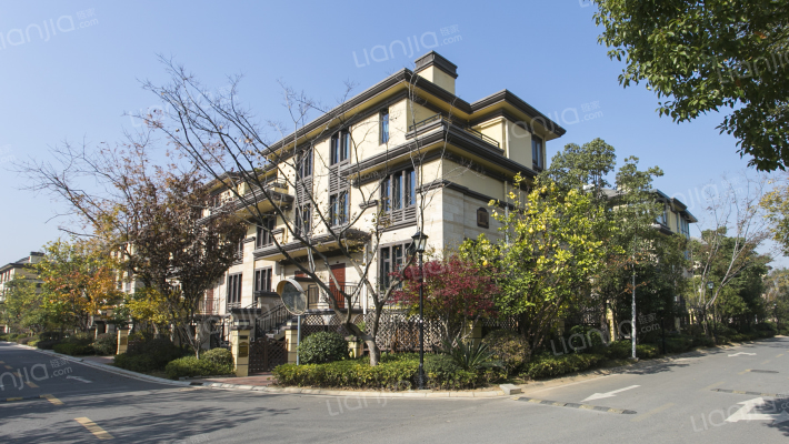 世茂龙湾三期外景图