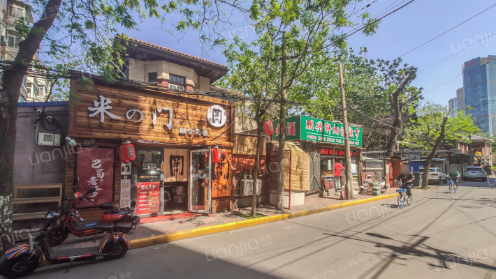 长安东里外景图