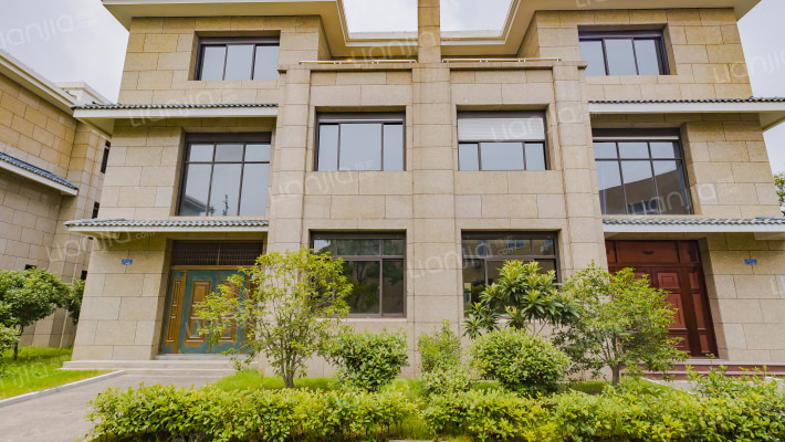 南京古柏游山路2号居住区外景图