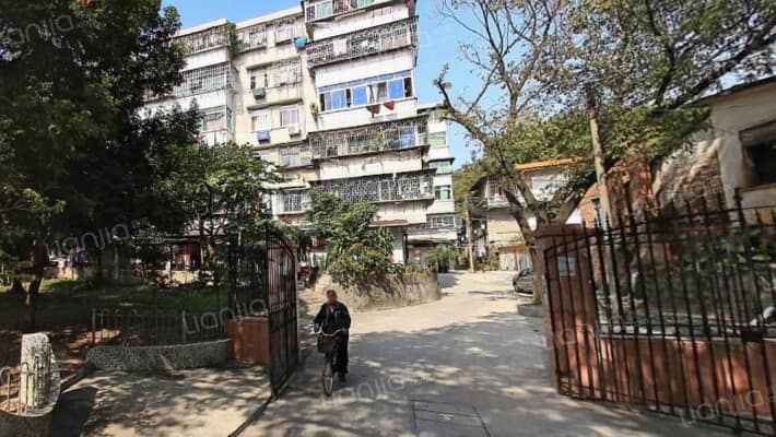 黄船生活区外景图