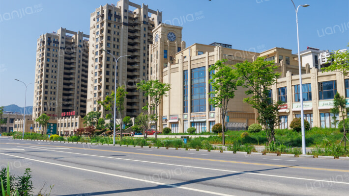 鸿润家园外景图