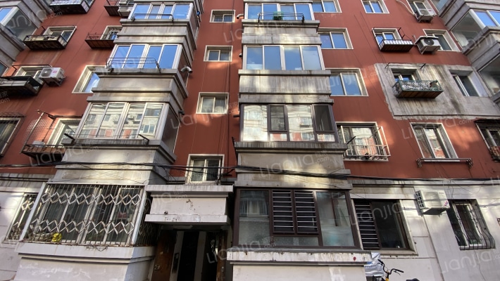 华天新居外景图