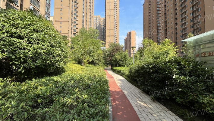 瀚宇广场外景图