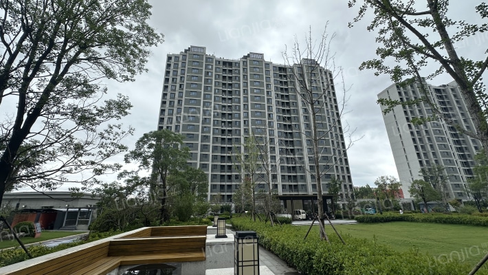 蓝城沁园外景图