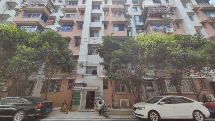 洪山区人民检察院宿舍外景图