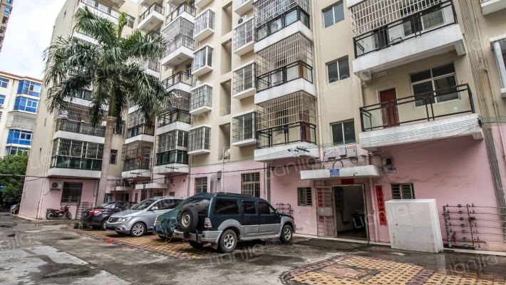 贵航公寓B区外景图