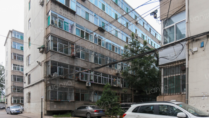 电建四公司宿舍外景图