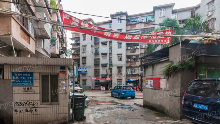 鸣乐中心外景图