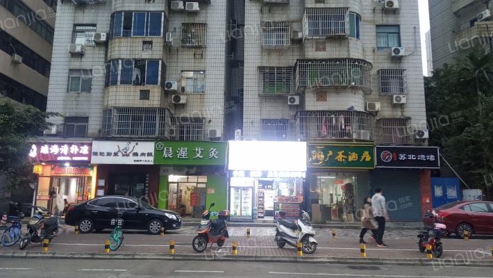 中房青年公寓外景图