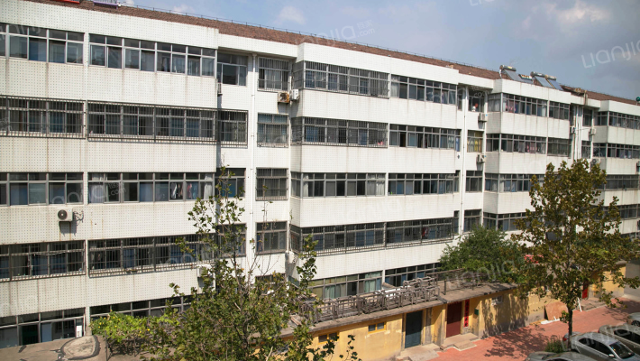 正午卿宅外景图