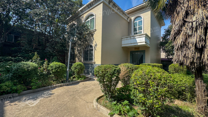 地震台家属院外景图