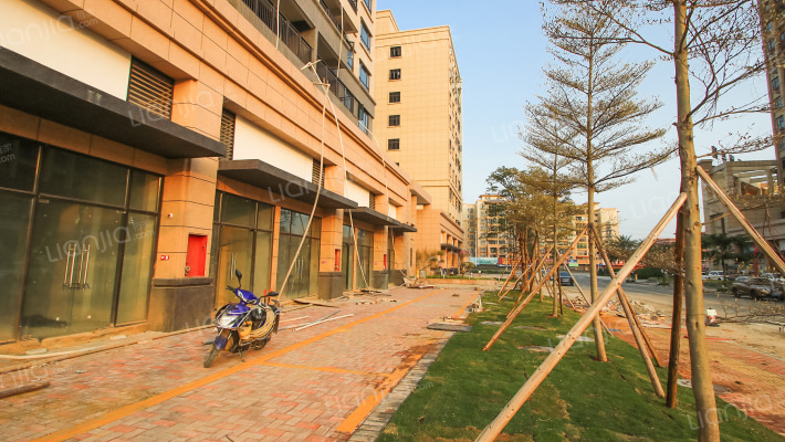 绿洲华庭二期外景图