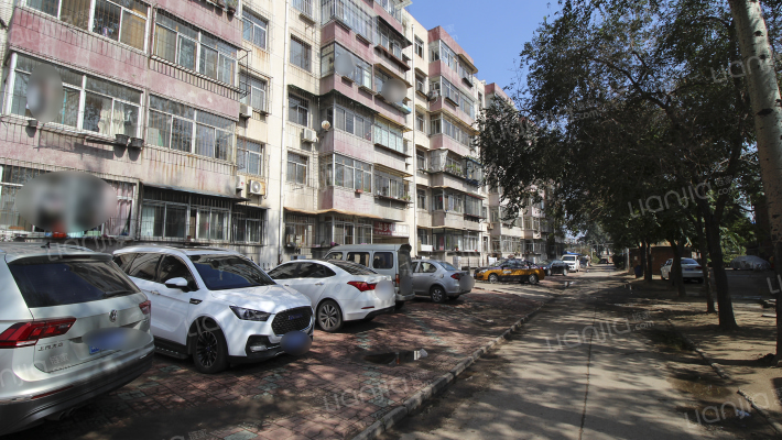 河滨小区外景图