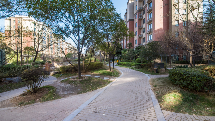 绿地老街三期外景图