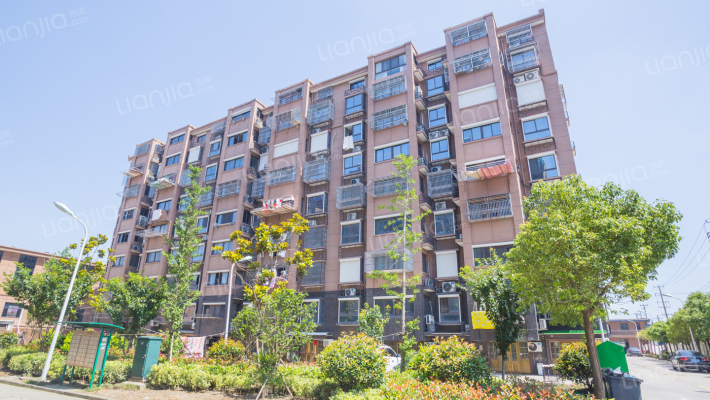 港湾公寓外景图