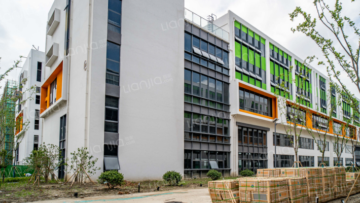 华汇智谷科学园外景图