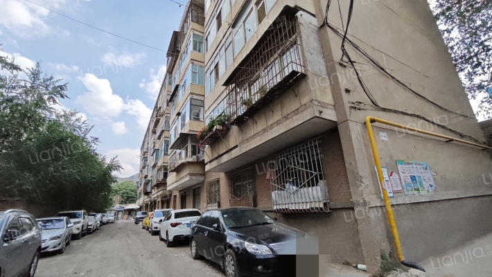 兰州运输四公司家属院外景图