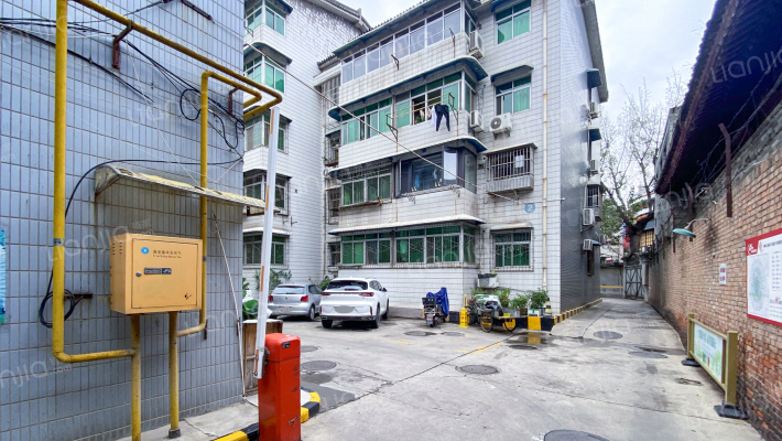 湘子庙街75号院外景图