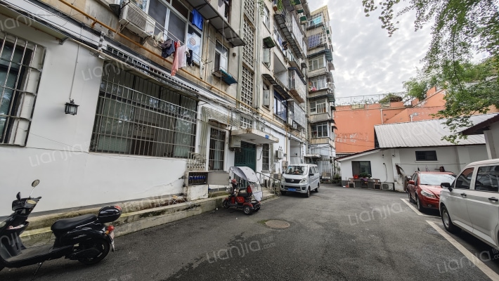 来凤路124号外景图