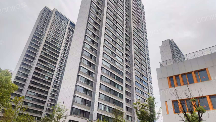 金基嘉玥外景图