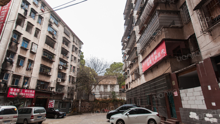 群益小区外景图