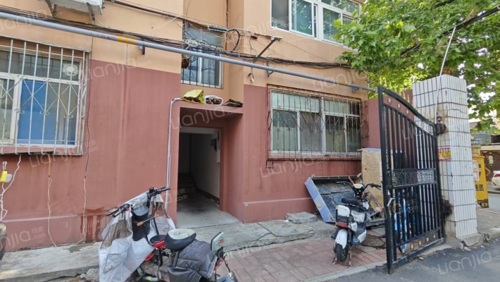 五中宿舍外景图