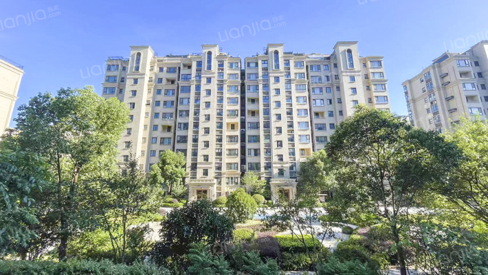 中南山锦花城外景图