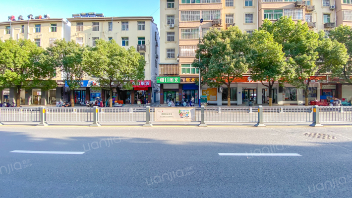 巢湖西路新汽车站综合楼外景图