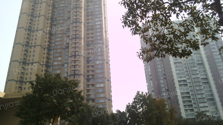 世茂锦绣长江一期外景图