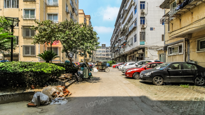 镇南锦苑外景图