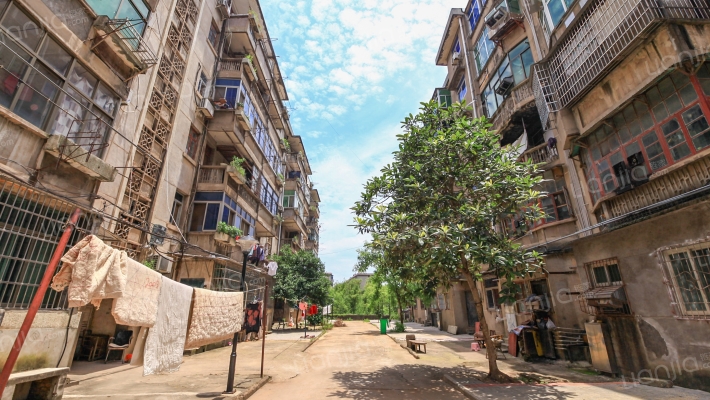 江西省水电工程局向塘住宅小区外景图