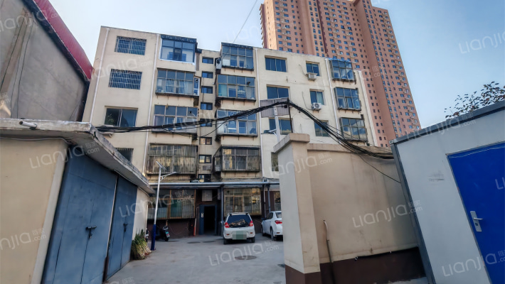 粮食局家属院外景图