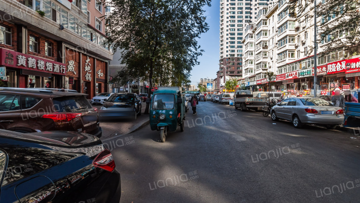 南十六道街外景图