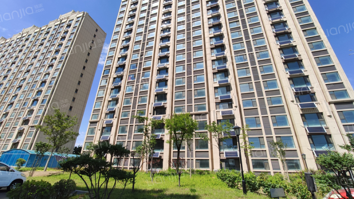 北辰学府外景图