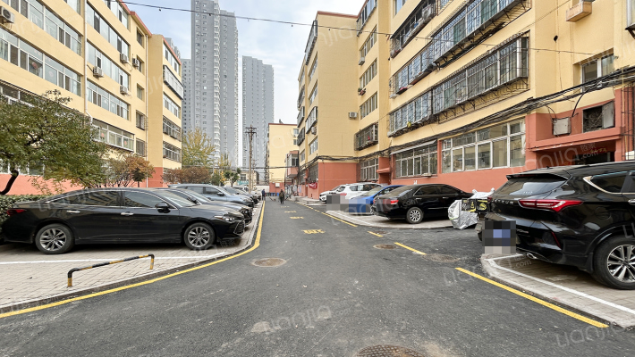 小井峪街33号小区外景图