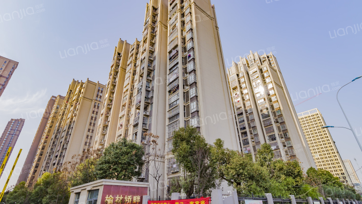 榆林桥畔外景图